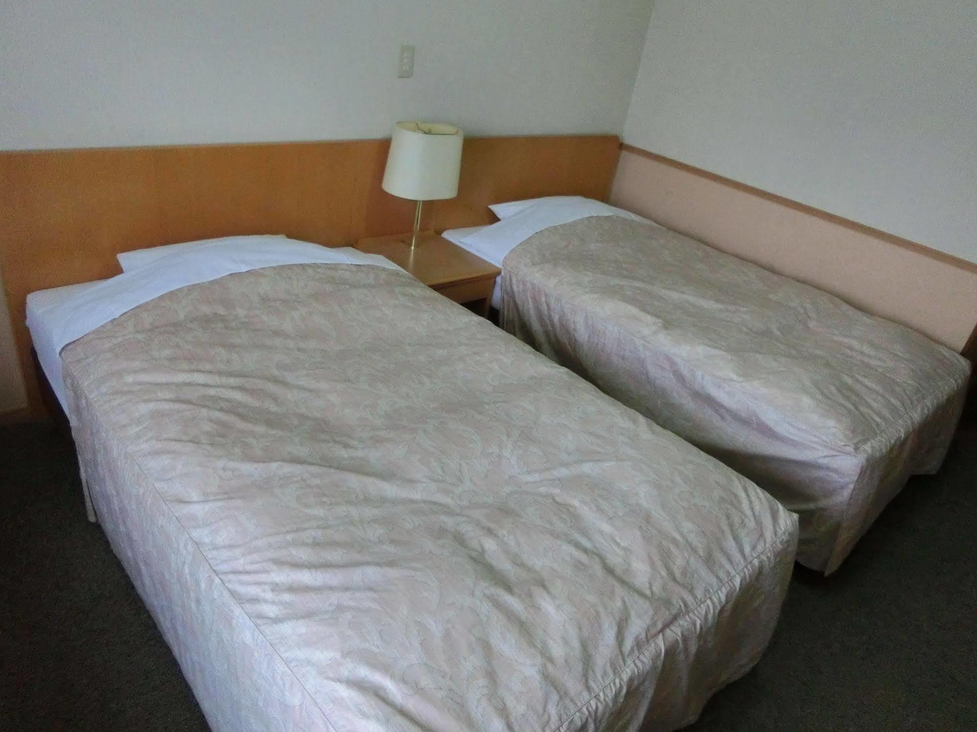 Resort Inn Fuyo Kawaguchiko Inter Фудзиёсида Экстерьер фото